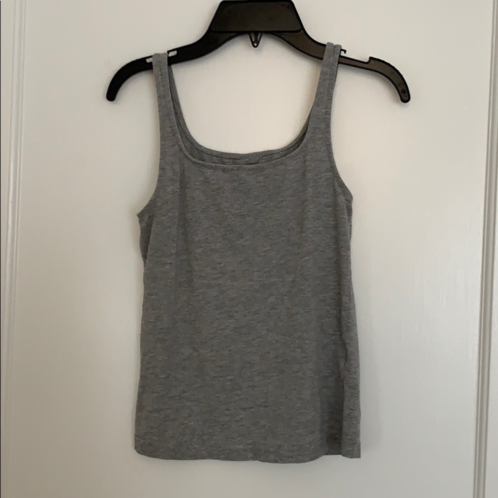 - grey tank